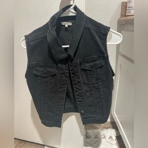 Black denim vest size M